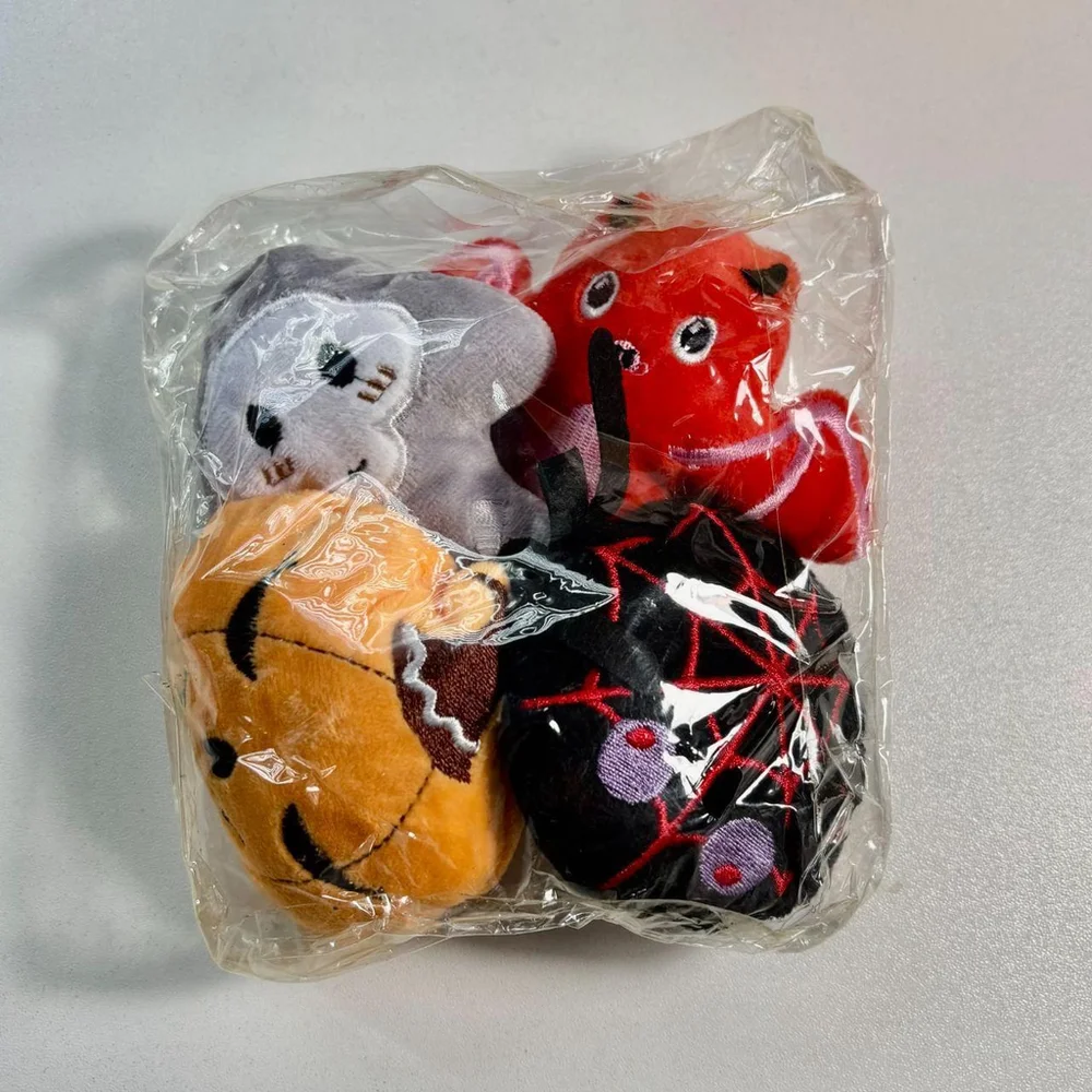 Set of Halloween themed cat toys - Picture 2 of 3